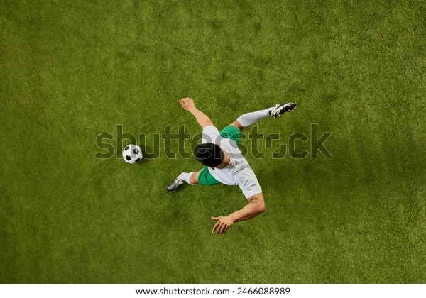 大联盟遭遇史上最严重的球员大罢工，导致该年世界大赛被迫取消，棒球热度跌入谷底