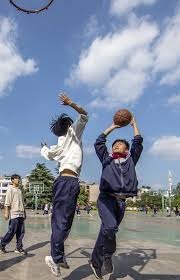 马里安诺·李维拉正式接任洋基守护神，开始其长达十余年的切球（Cutter）统治