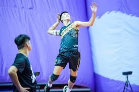 中超比赛亮点：上海海港2-1取胜山东泰山,