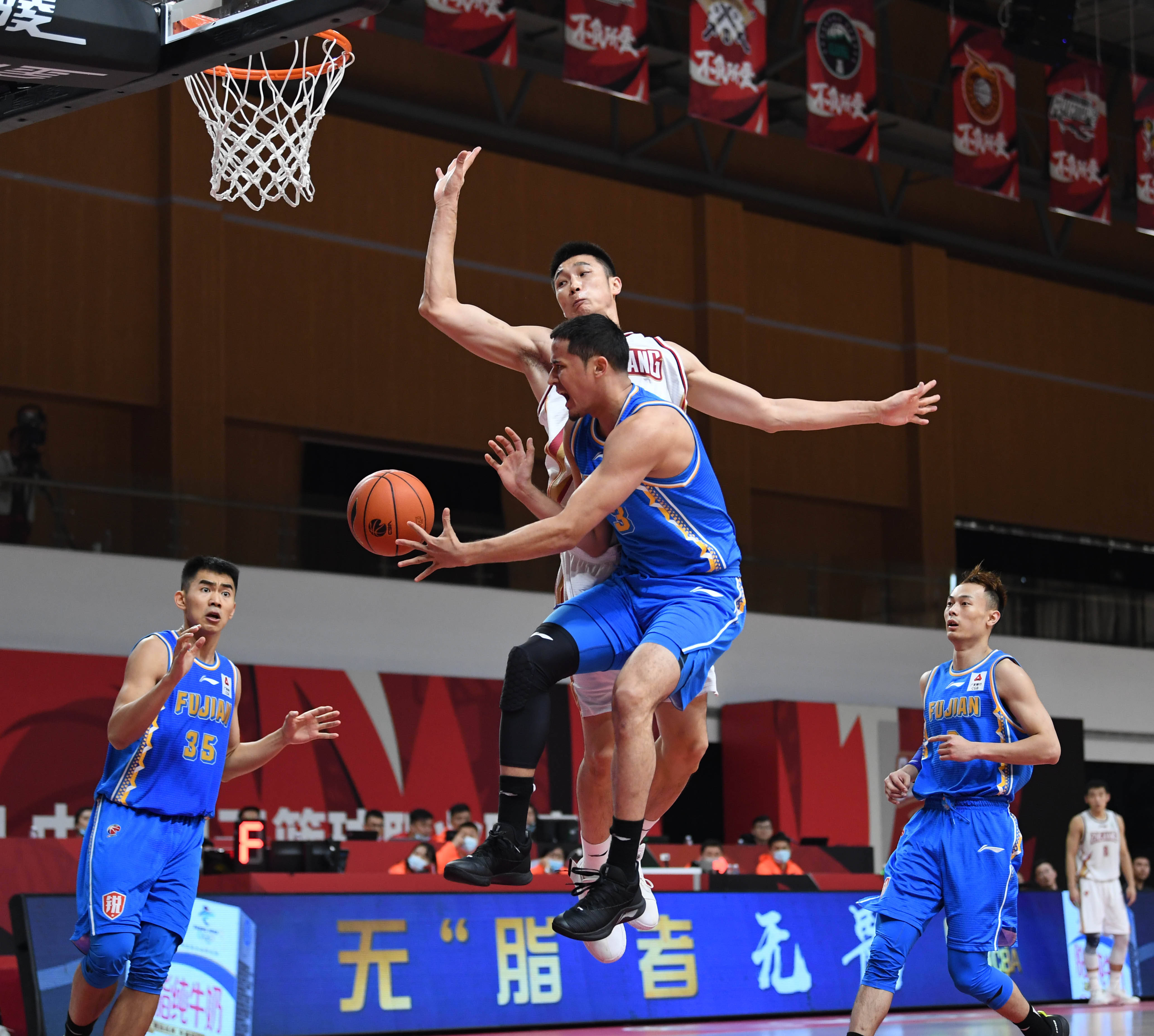 在两好球后
